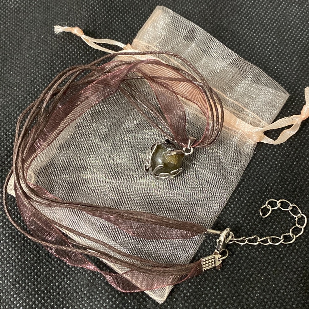 Vintage Sterling Silver pendant with Genuine Brown crystal stone necklace w/bag